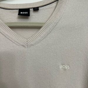 Boss Men's Beige V-Neck Sweater